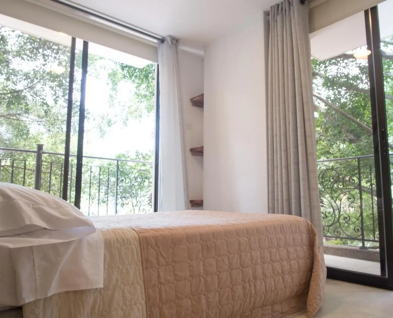Aparthotel Edificio Fenicia Lofts Laureles Medellín