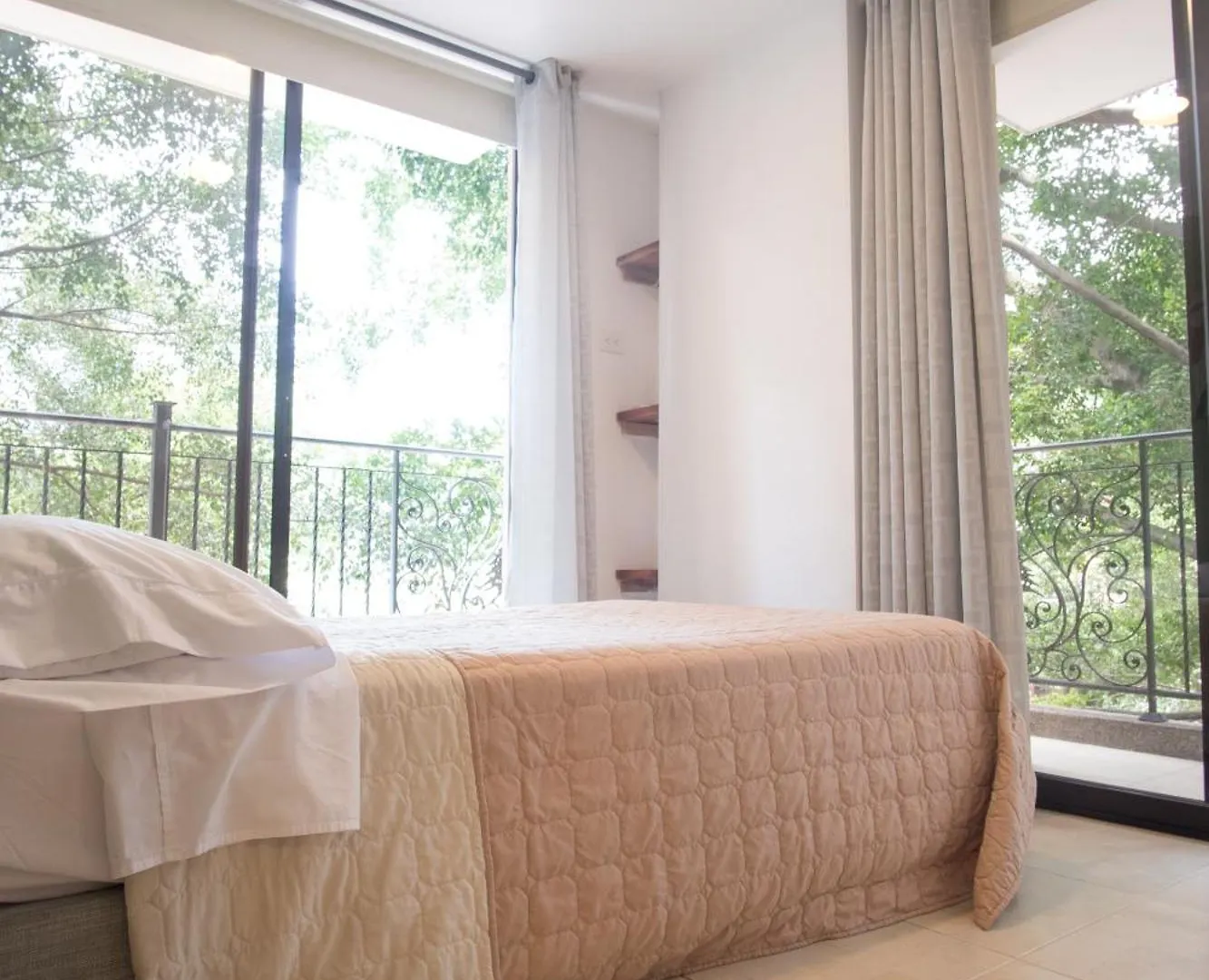 Aparthotel Edificio Fenicia Lofts Laureles Medellín