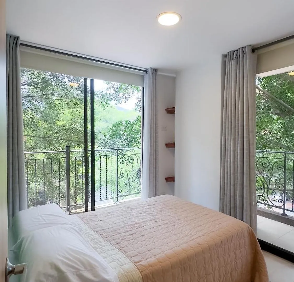 Aparthotel Edificio Fenicia Lofts Laureles Medellín Colombia