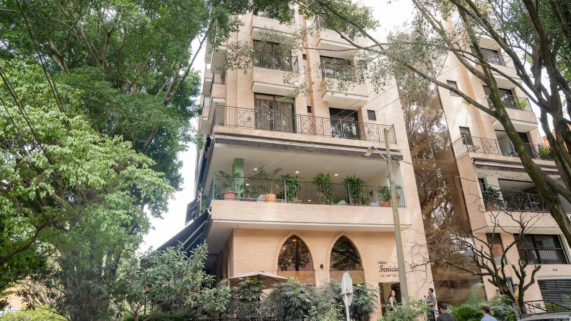 Aparthotel Edificio Fenicia Lofts Laureles Medellín