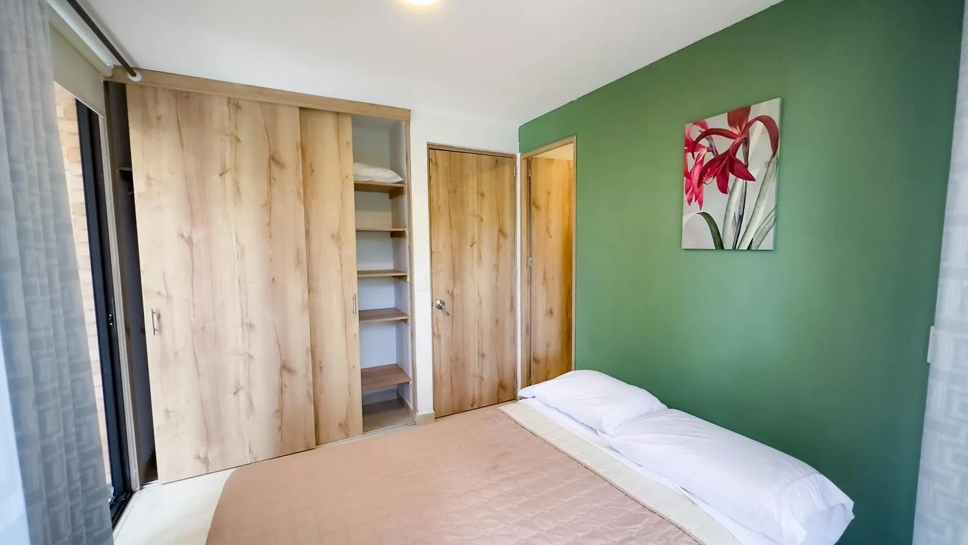 Aparthotel Edificio Fenicia Lofts Laureles Medellín
