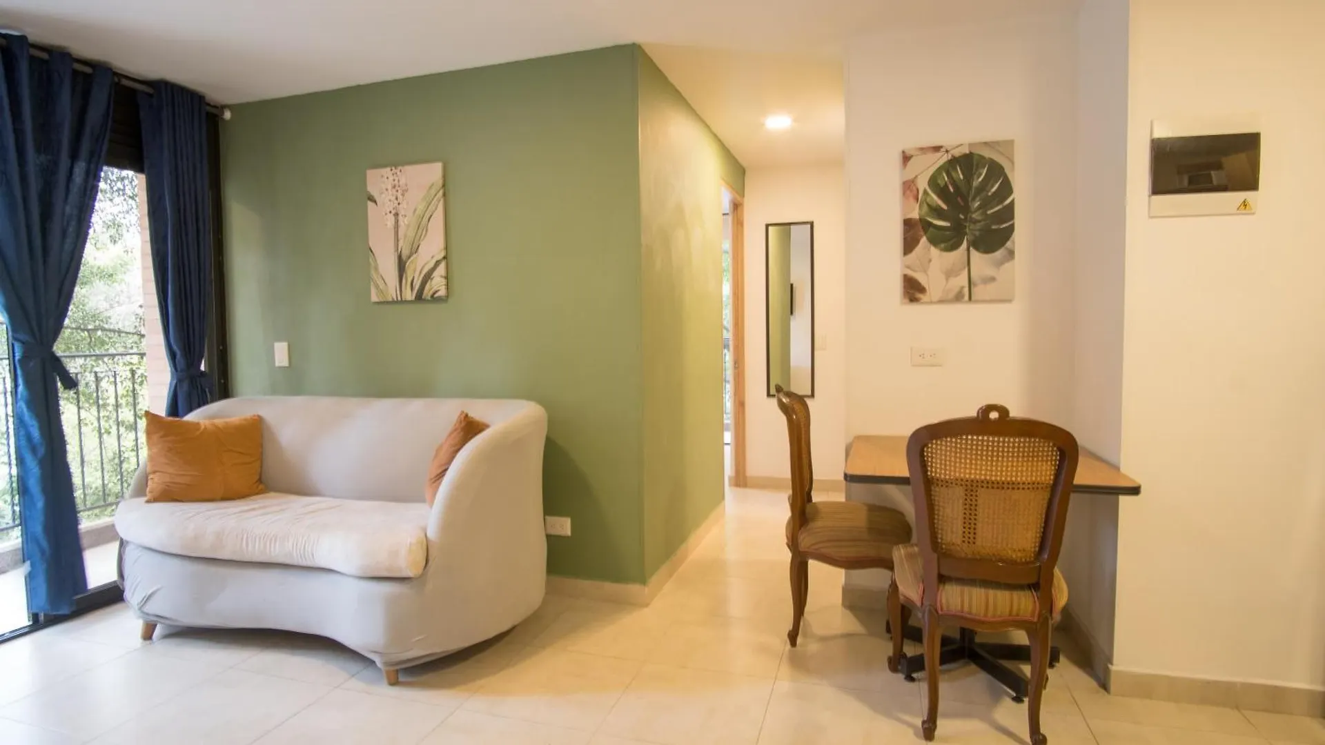 Aparthotel Edificio Fenicia Lofts Laureles Medellín Colombia