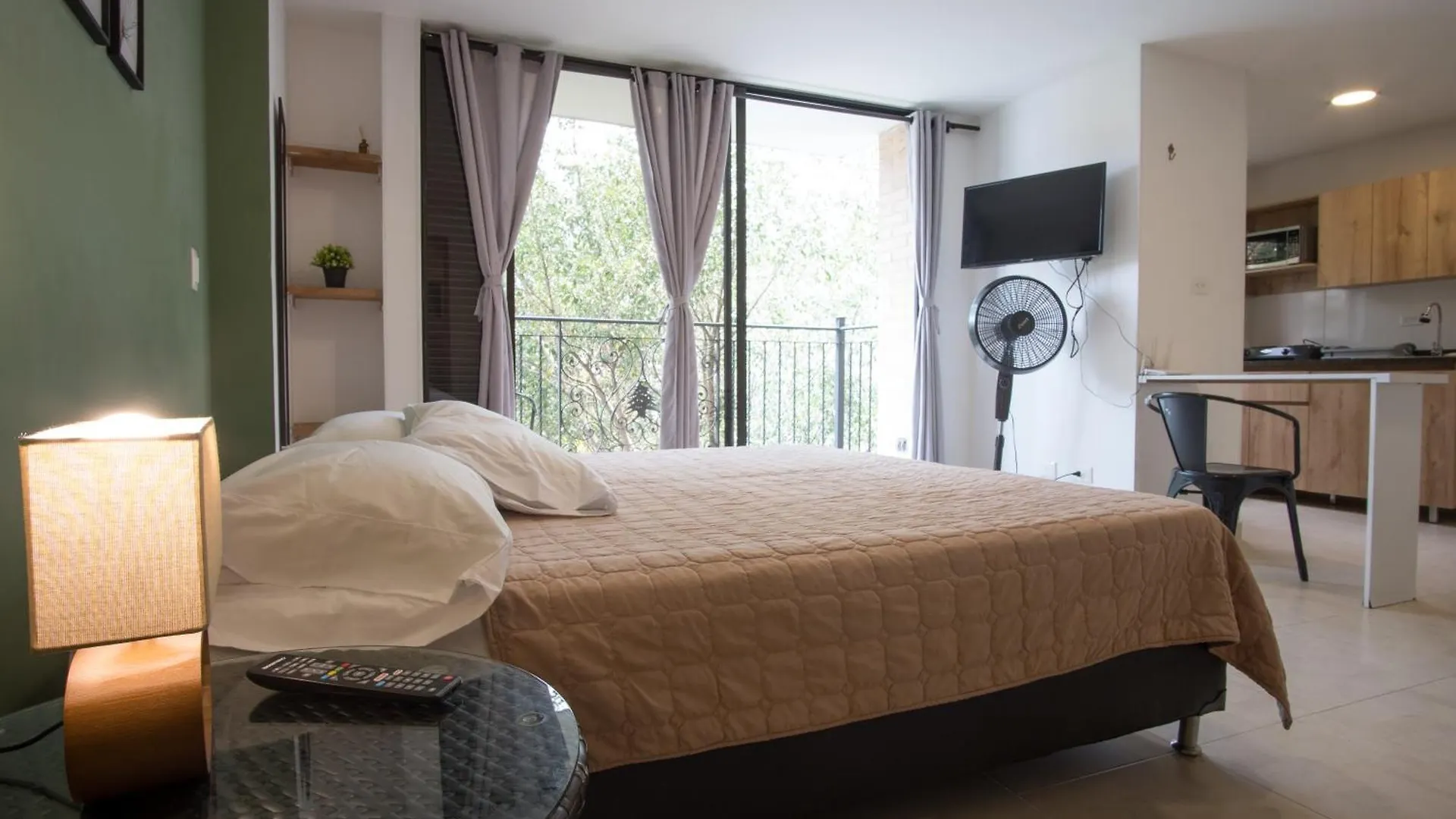 Aparthotel Edificio Fenicia Lofts Laureles Medellín