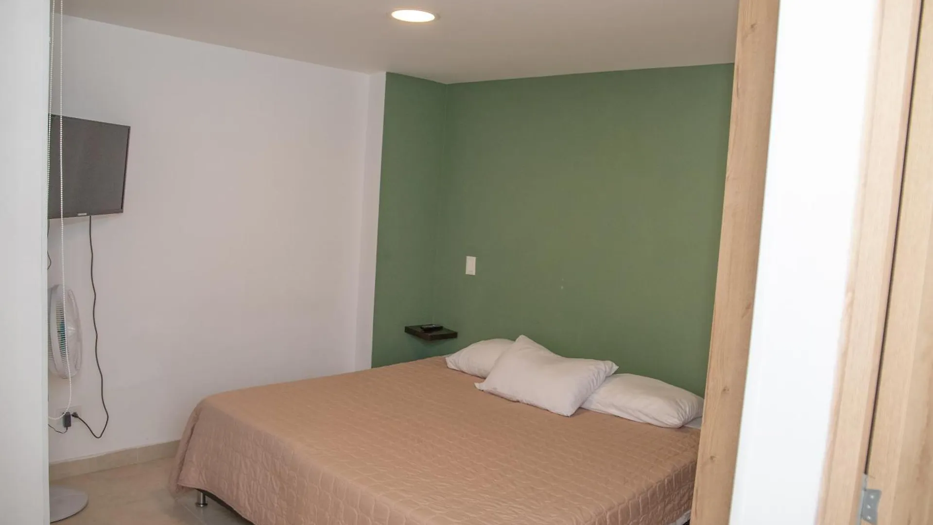 Aparthotel Edificio Fenicia Lofts Laureles Medellín 0*,