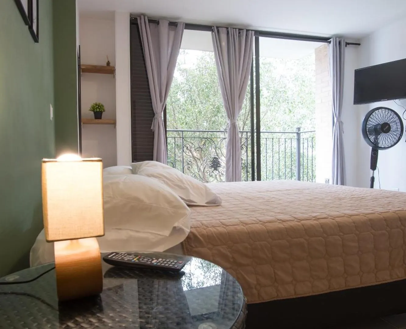 Aparthotel Edificio Fenicia Lofts Laureles Medellín Colombia