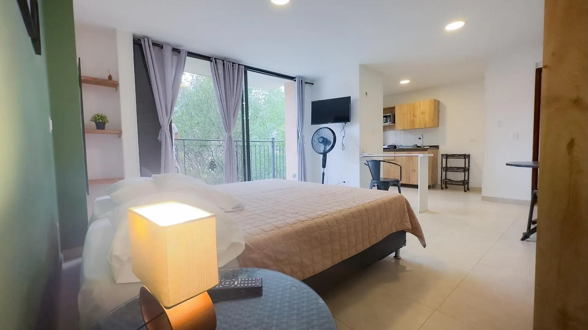 Aparthotel Edificio Fenicia Lofts Laureles Medellín 0*,  Colombia